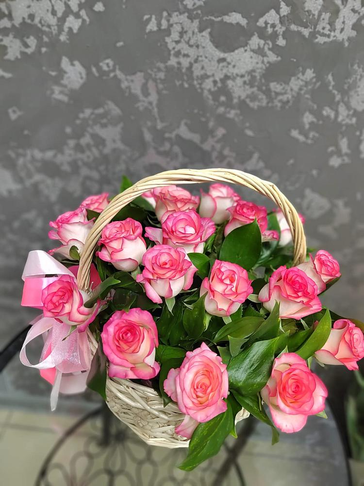 Цветочная композиция из Розы в корзине в Вольске