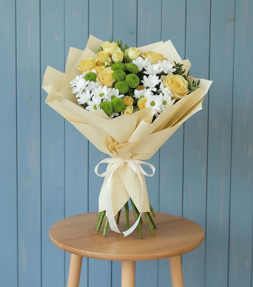 Букет цветов из: Хризантемы и Розы в Вольске