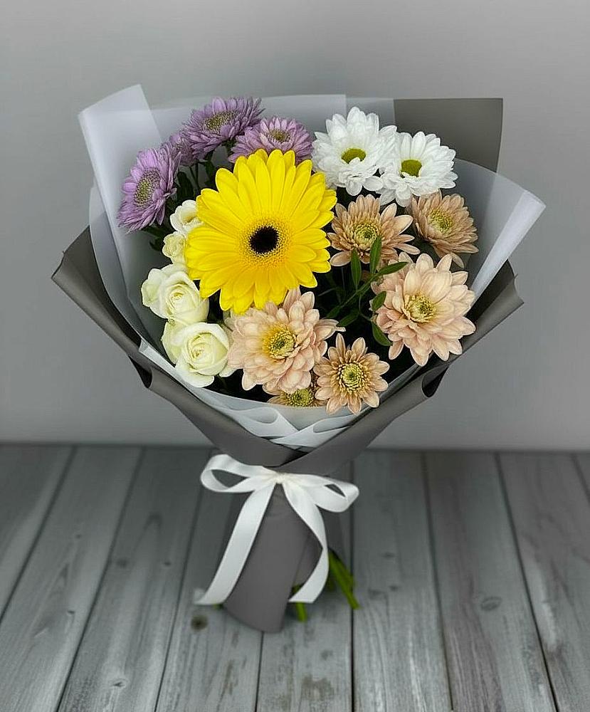 Букет цветов из: Розы, Герберы и Хризантемы в Вольске