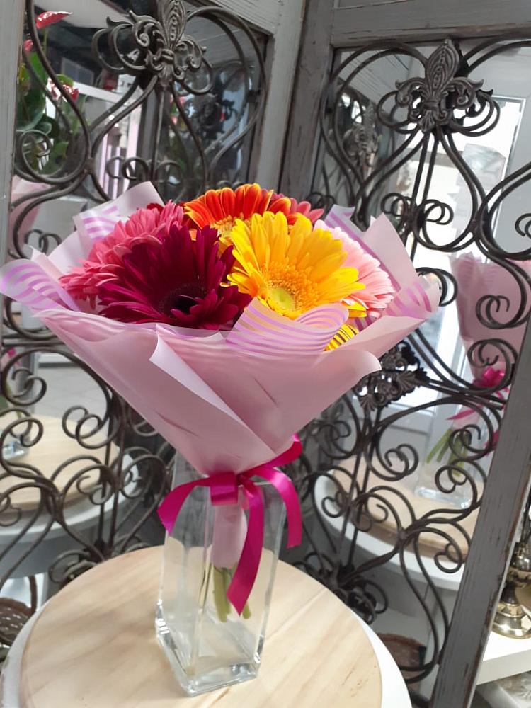 Букет цветов из: Герберы в Вольске