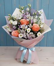 Букет цветов из:  Лизиантусы, Розы, Альстромерии и Гипсофила #REPLACE_PRED# Вольске