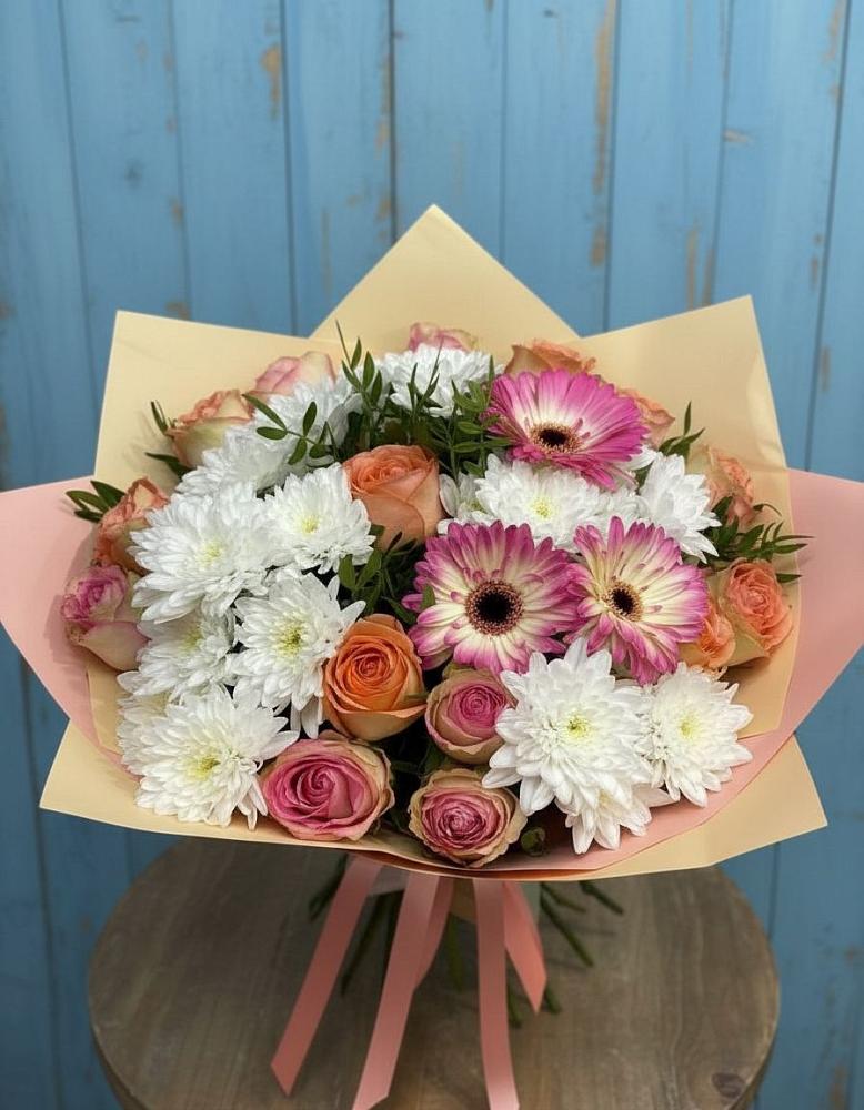 Букет цветов из: Розы, Герберы и Хризантемы в Вольске