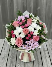 Букет цветов из:  Альстромерии, Гвоздики, Розы и Хризантемы в Вольске