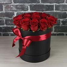 Цветочная композиция из Розы в шляпной коробке в Вольске