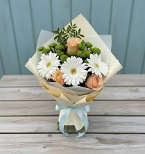 Букет цветов из:  Герберы, Розы и Хризантемы в Вольске