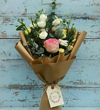 Букет цветов из:  Розы и Лизиантусы #REPLACE_PRED# Вольске